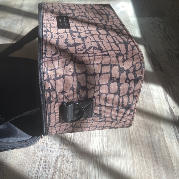 MISOOK Overnight Travel Case - Picture 9 of 9